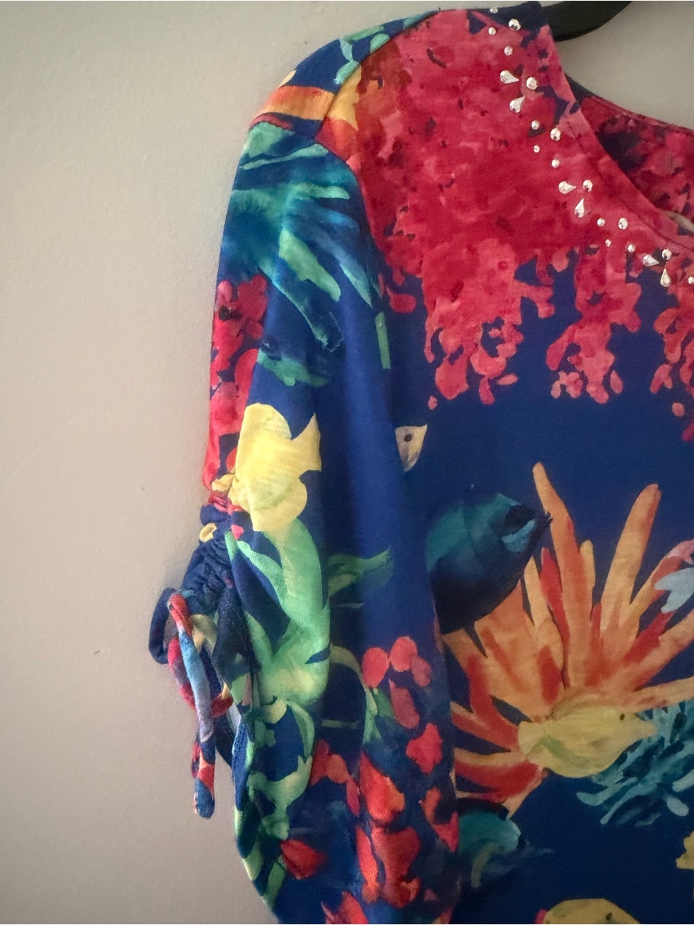 Alfred Dunner Royal Blue Tropical Fish  Reef Embellished Top Size 1X - Picture 5 of 12